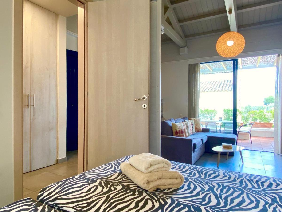 Barbati Beach Minivillas With Pool By Dadovillas Ngoại thất bức ảnh